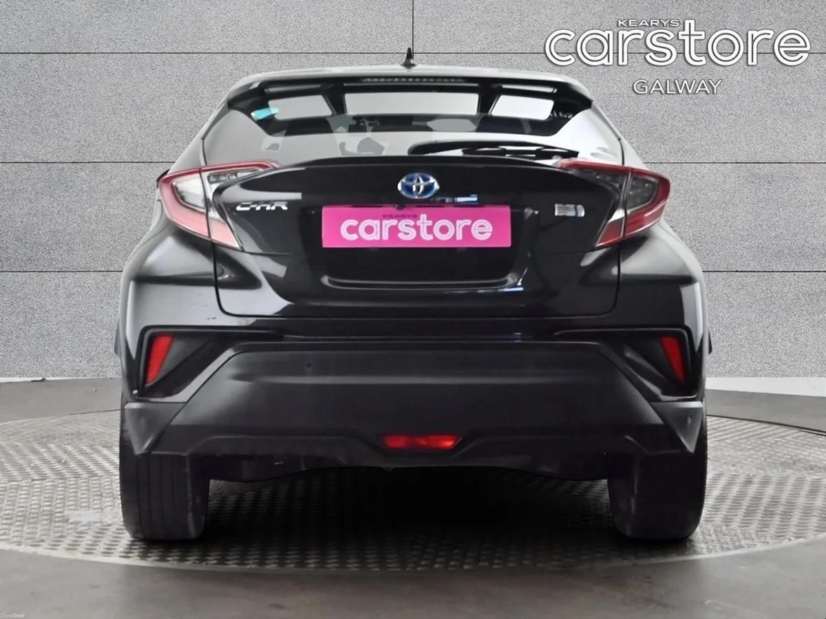 Toyota C-HR HYBRID 1.8 AUTO - Image 2