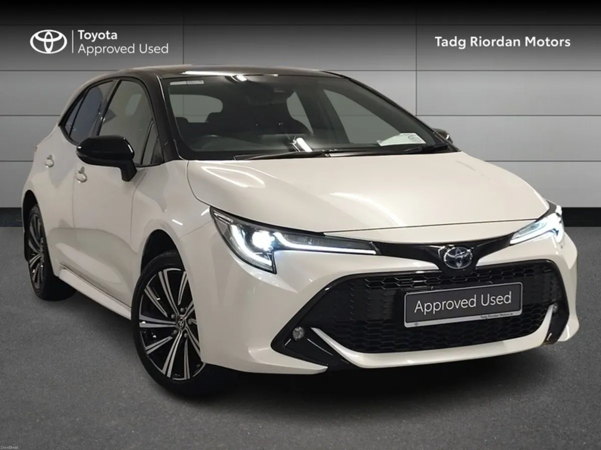 Toyota Corolla HYBRID L/SPORT HB - Image 1
