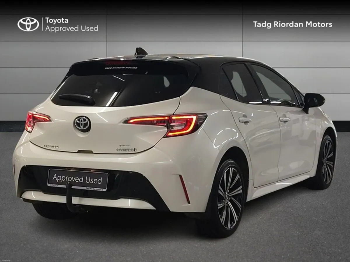 Toyota Corolla HYBRID L/SPORT HB - Image 2