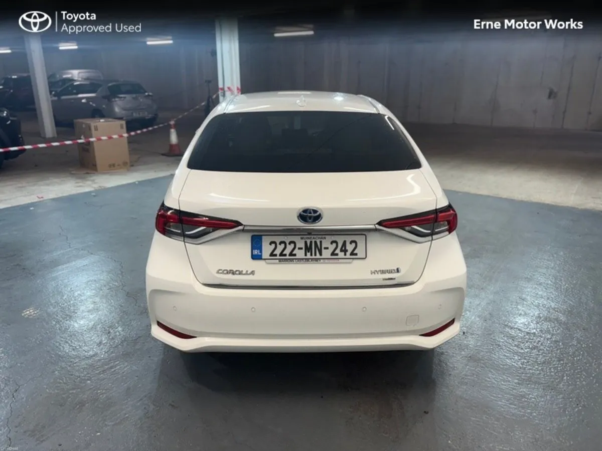 Toyota Corolla COROLLA HYBRID SOL SALOON - Image 4