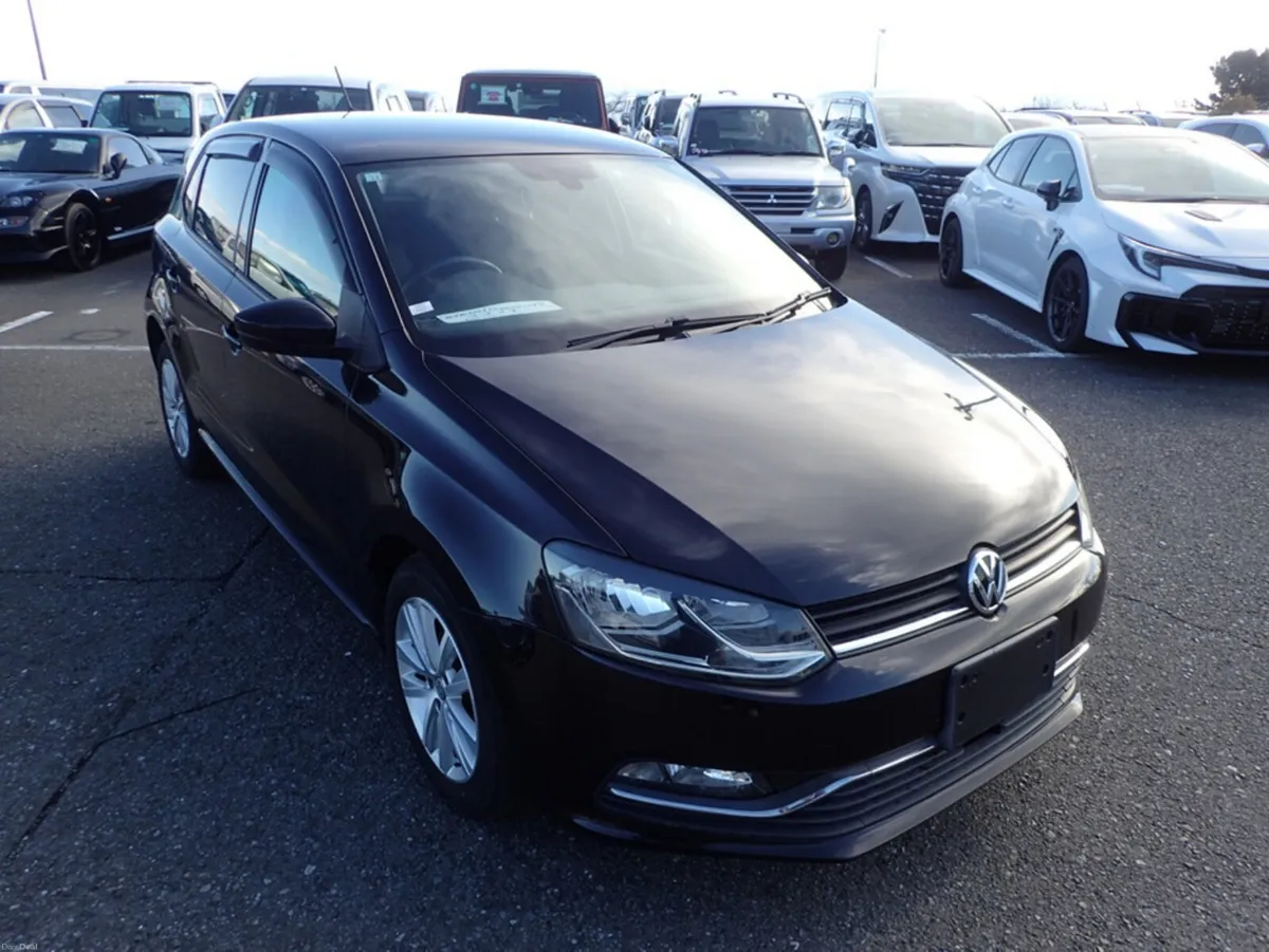 Volkswagen Polo 1.2 TSI HIGHLINE PETROL AUTOMATIC - Image 2