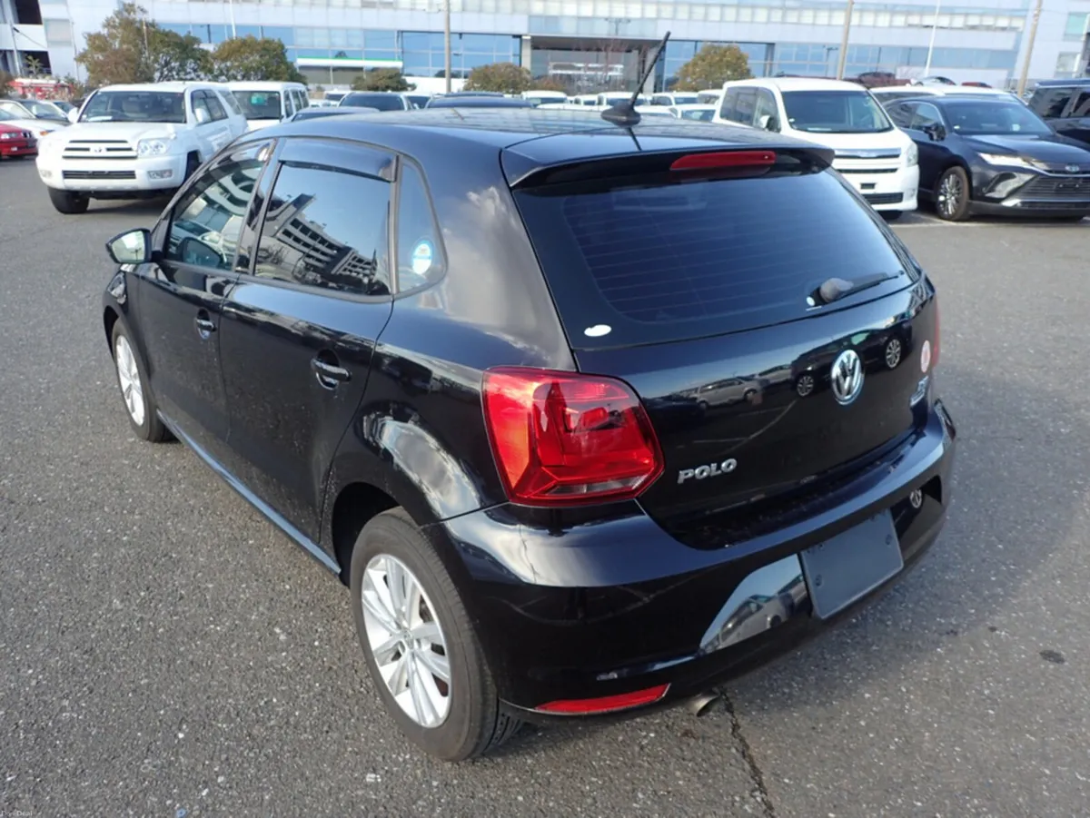 Volkswagen Polo 1.2 TSI HIGHLINE PETROL AUTOMATIC - Image 4