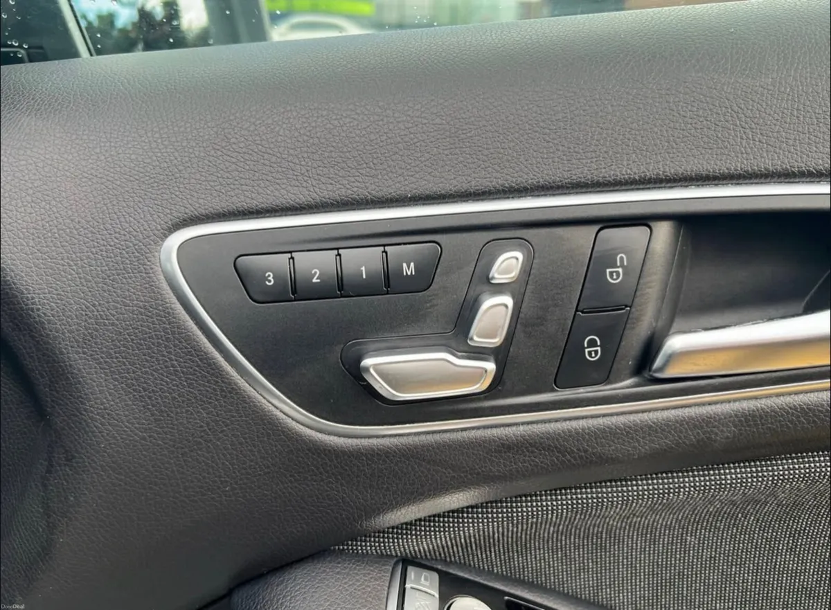 Mercedes A180 Auto Petrol - Image 4