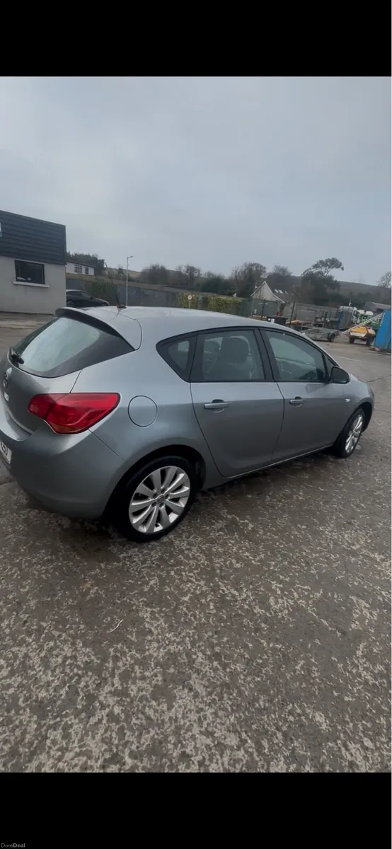 Opel Astra - Image 2