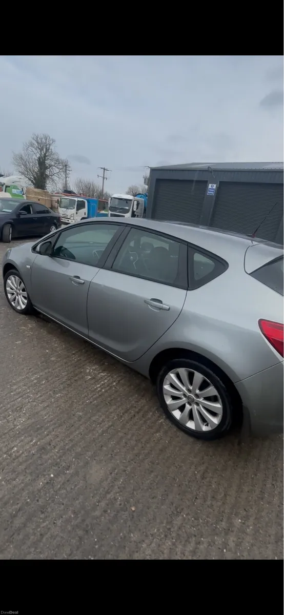 Opel Astra - Image 4