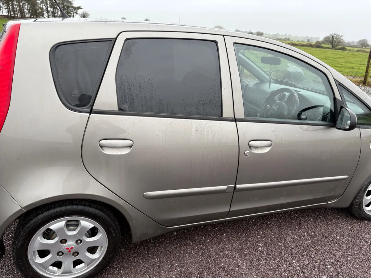 Mitsubishi Colt Automatic - Image 4