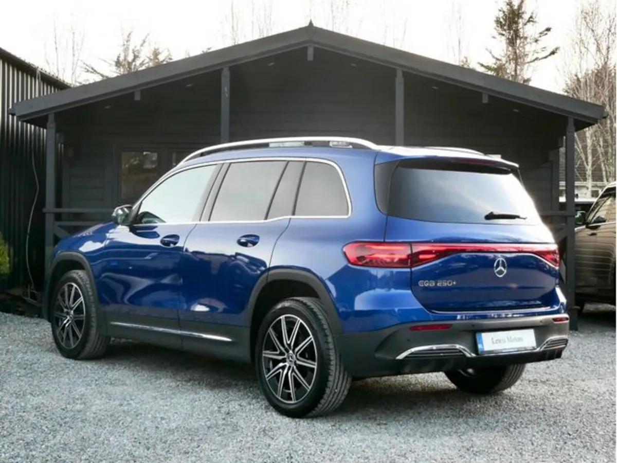 Mercedes-Benz EQB EQB 250 PLUS AMG LINE EXECUTIVE - Image 4