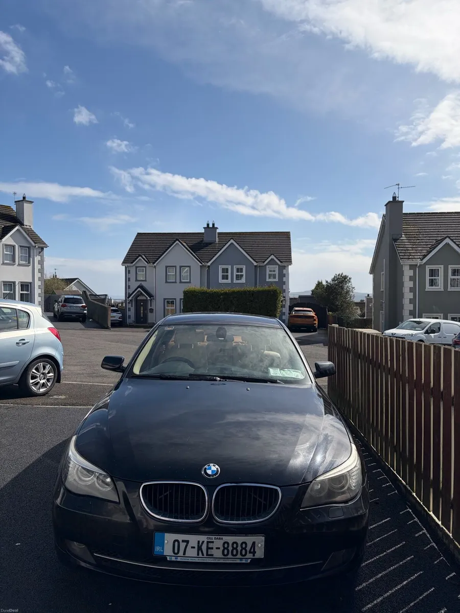 BMW 5-Series 2007 - Image 2