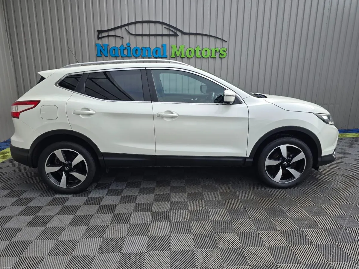 2017 Nissan Qashqai 1.5 DSL SV - Image 3