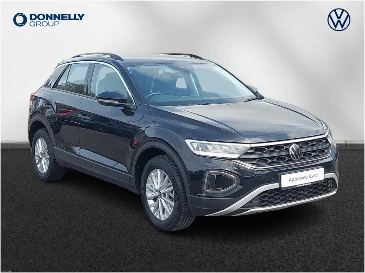 Volkswagen T-roc Hatchback Life - Image 1