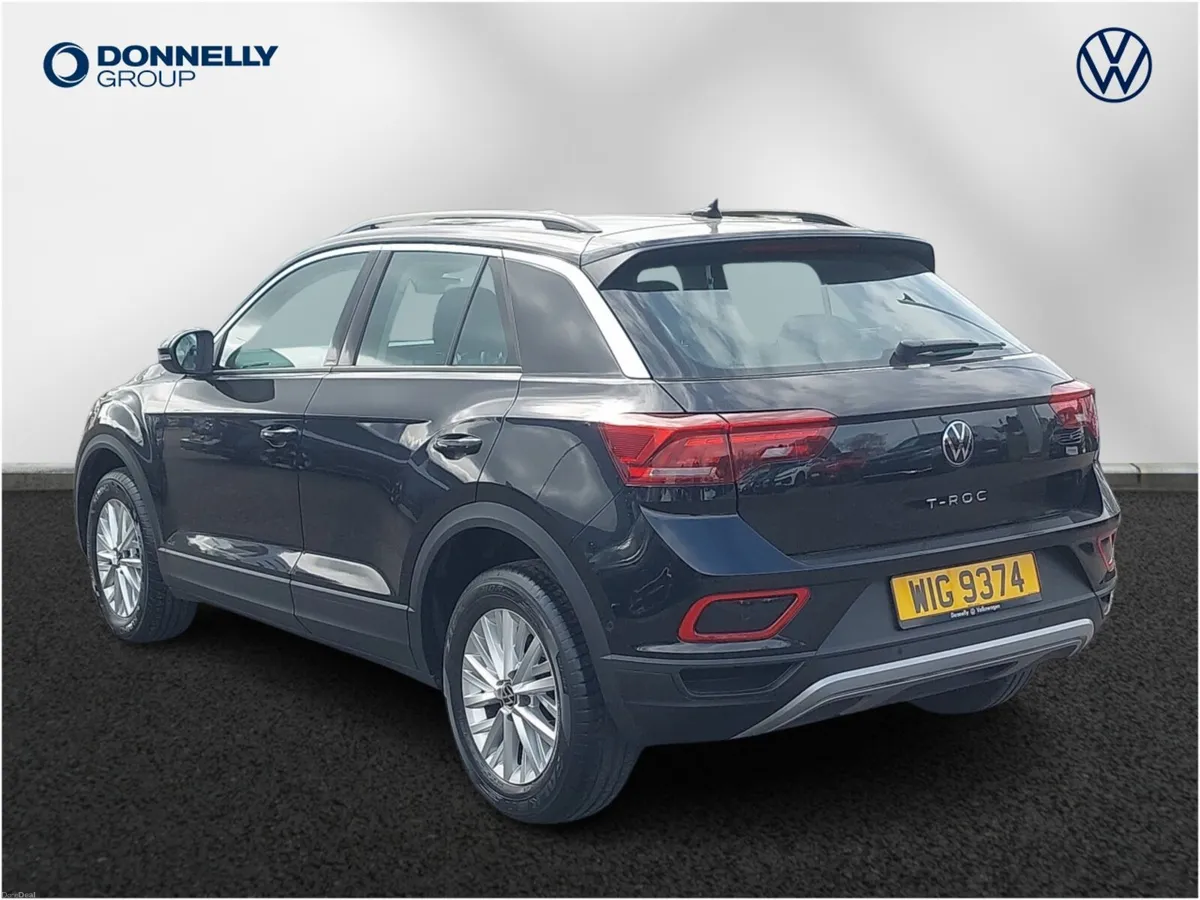 Volkswagen T-roc Hatchback Life - Image 3
