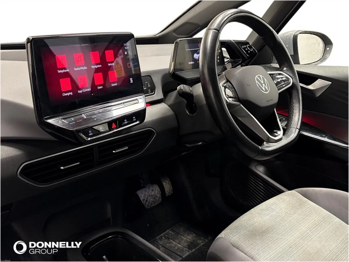 Volkswagen Id.3 Hatchback Life Pro - Image 2