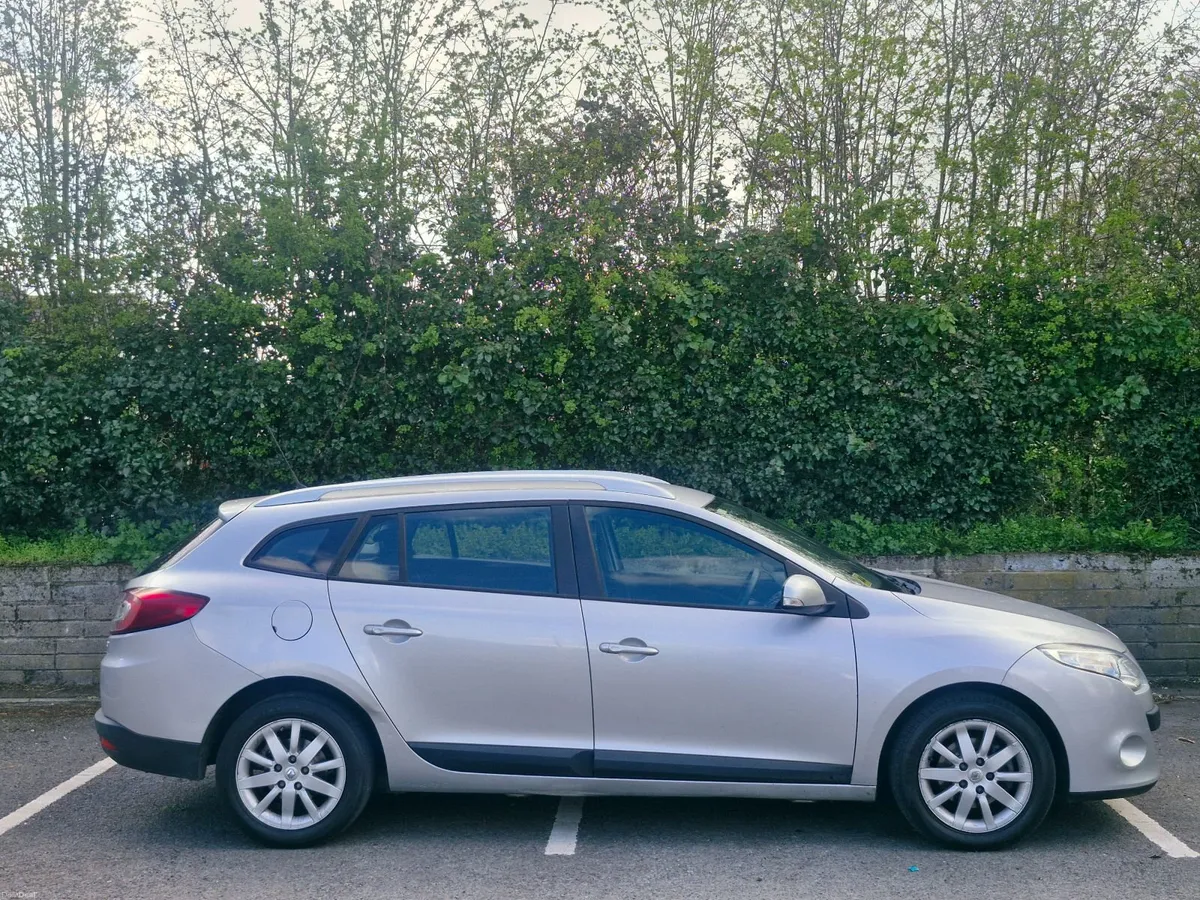 Renault Megane 2012 - Image 1