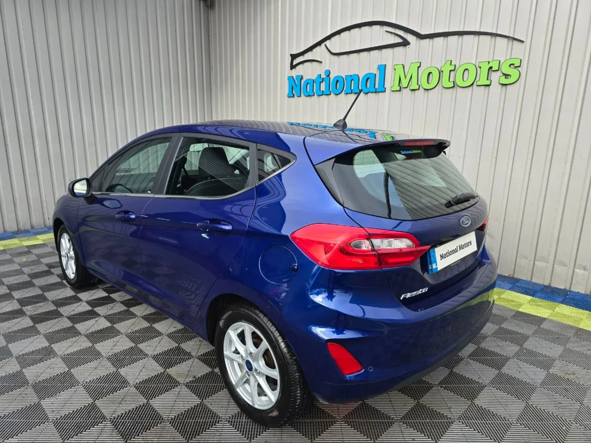 2017 Ford Fiesta 1.1 Petrol ZETEC - Image 5