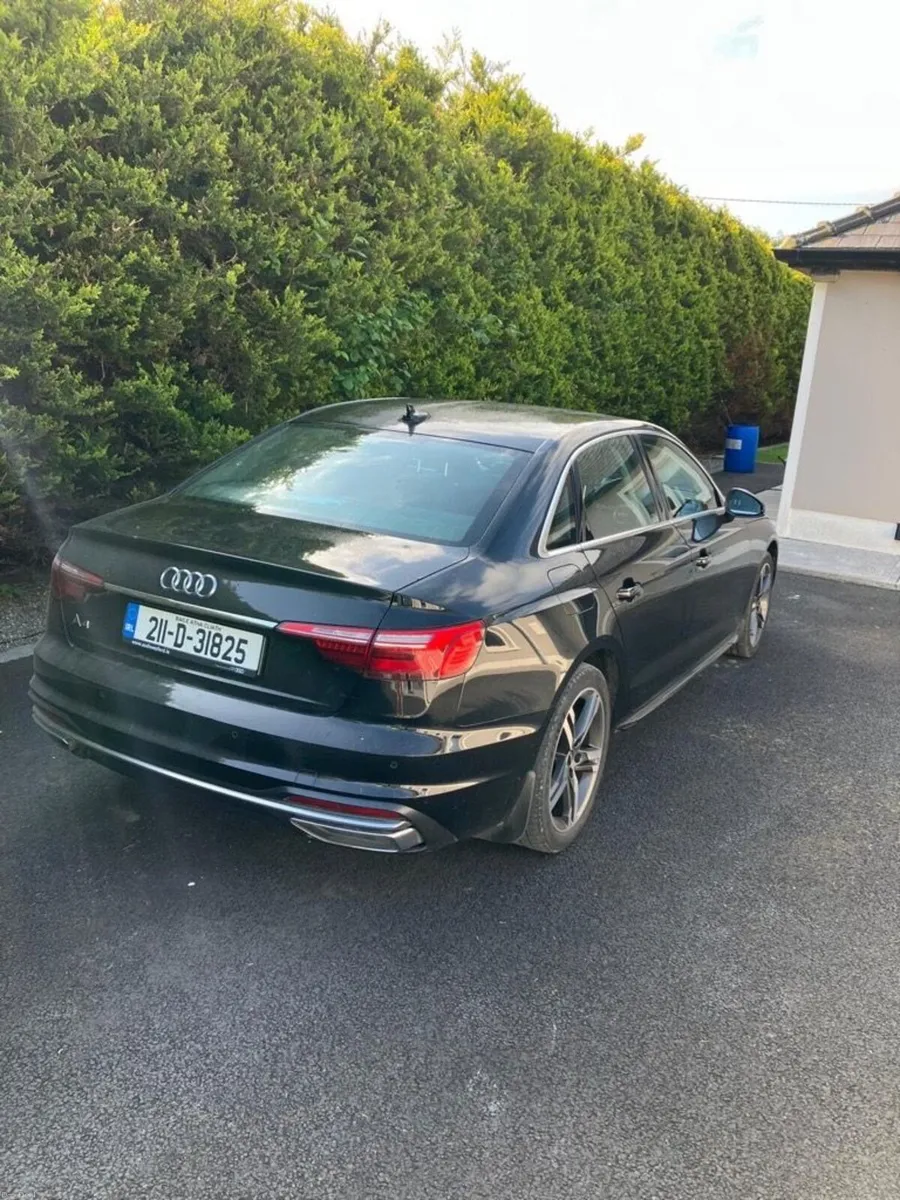 Audi A4 2021 - Image 2
