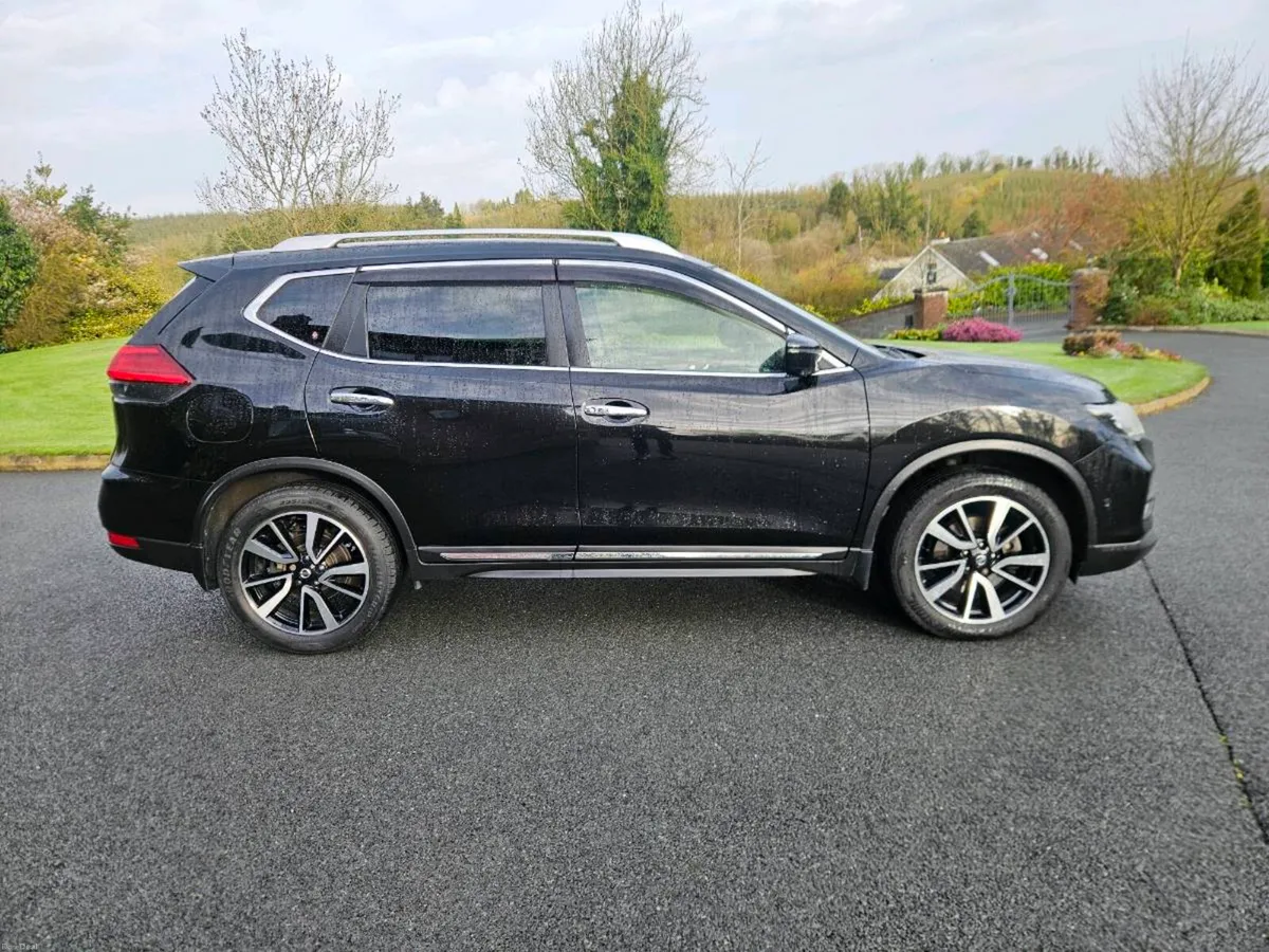 Nissan XTrail - Image 1