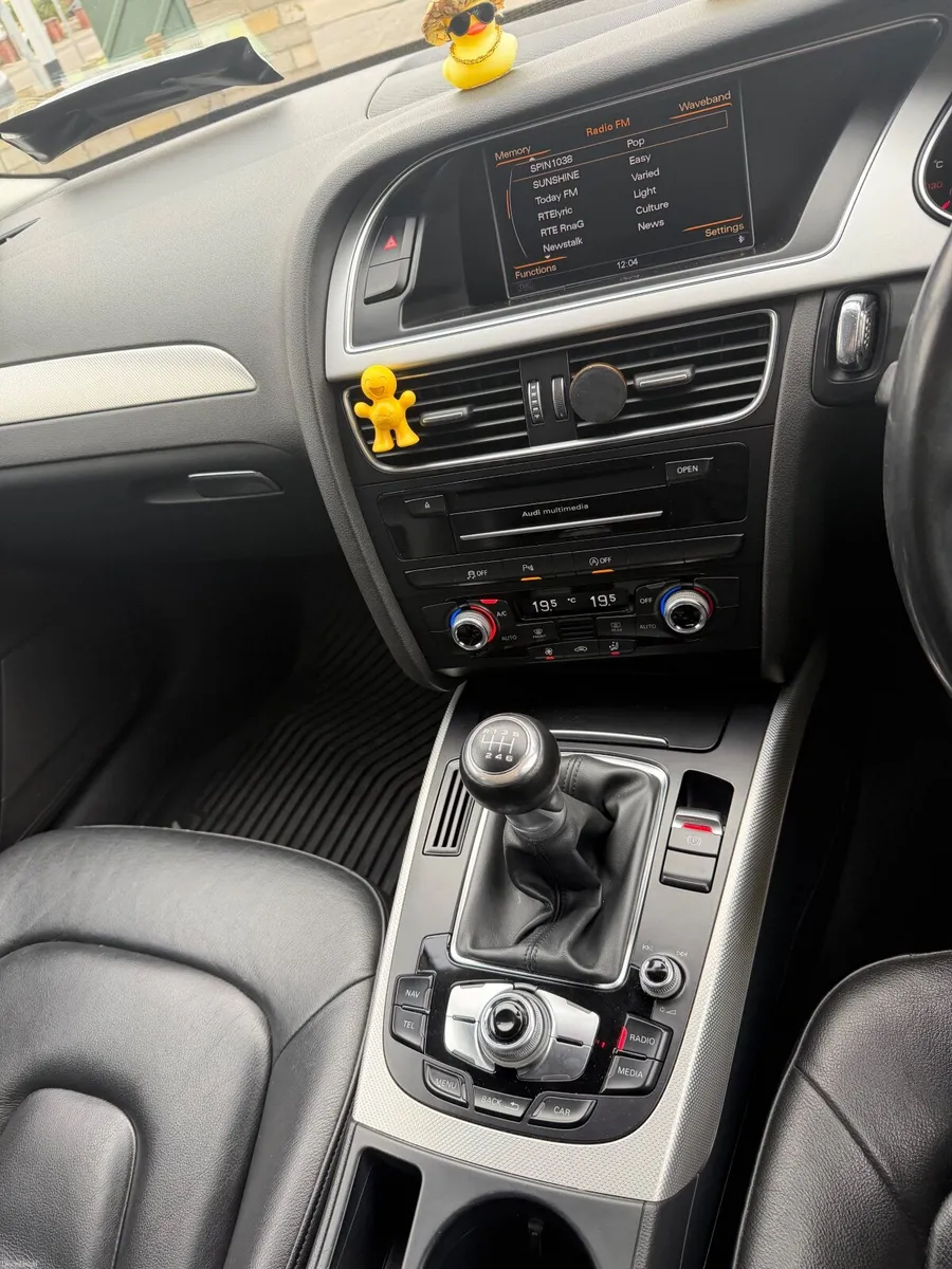 Audi A4 2015 - Image 4
