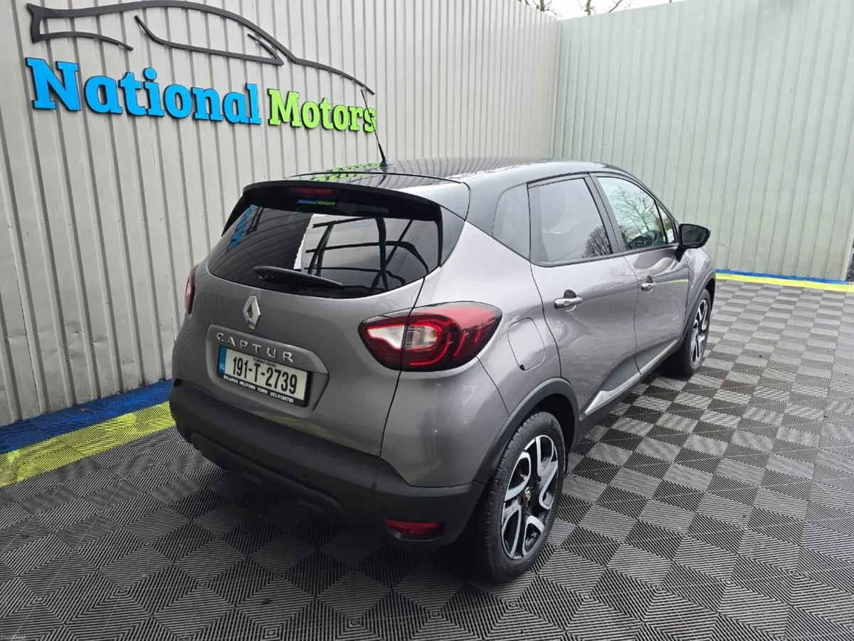 2019 Renault Captur 1.5 dCi 90 ICONIC - Image 4