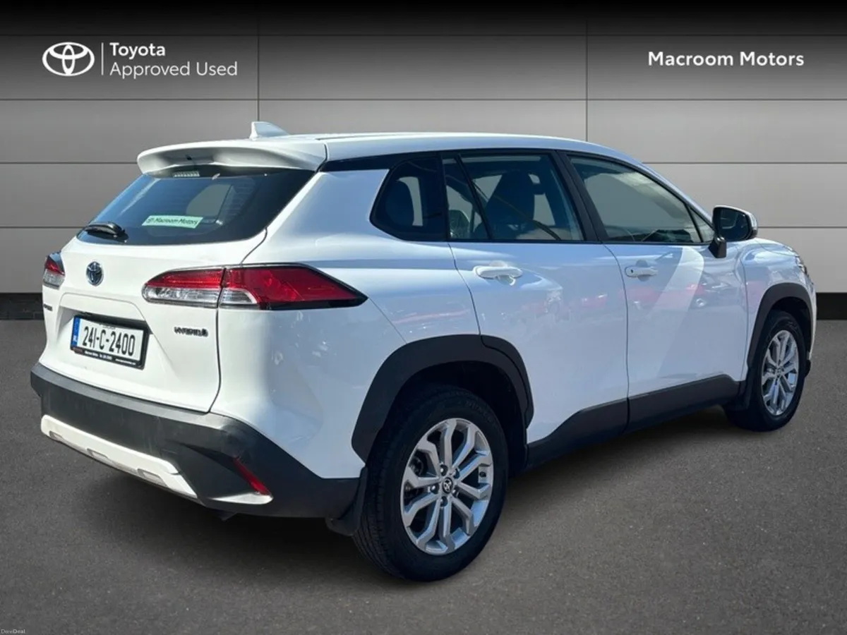Toyota Corolla Cross EASTER SALE!! CROSS LUNA 1.8 - Image 2
