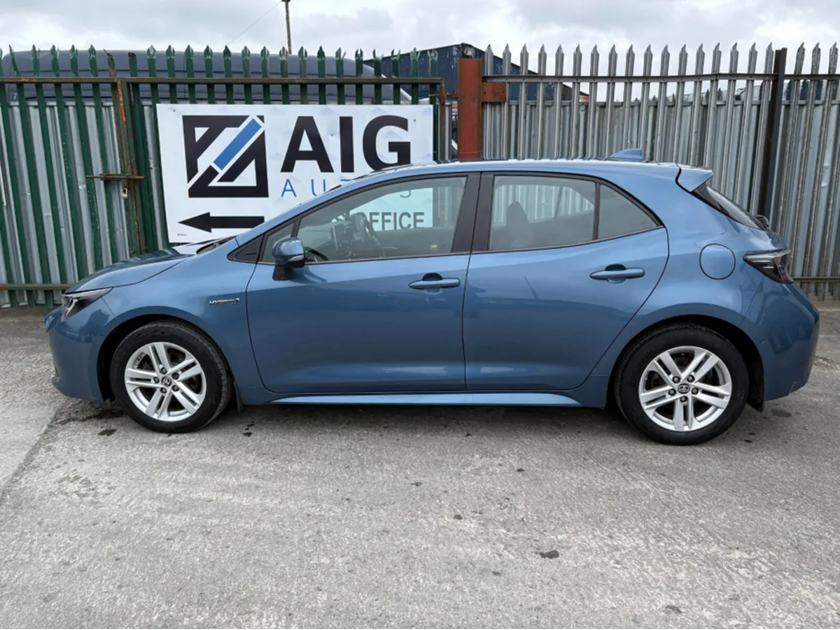 Toyota Corolla1.8 ICON TECH HEV CVT AUTO - SAT NAV - Image 3