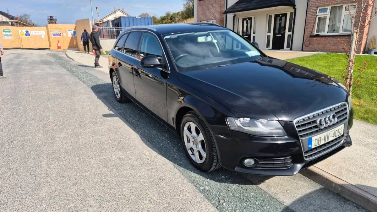 Aud A4 - Image 2