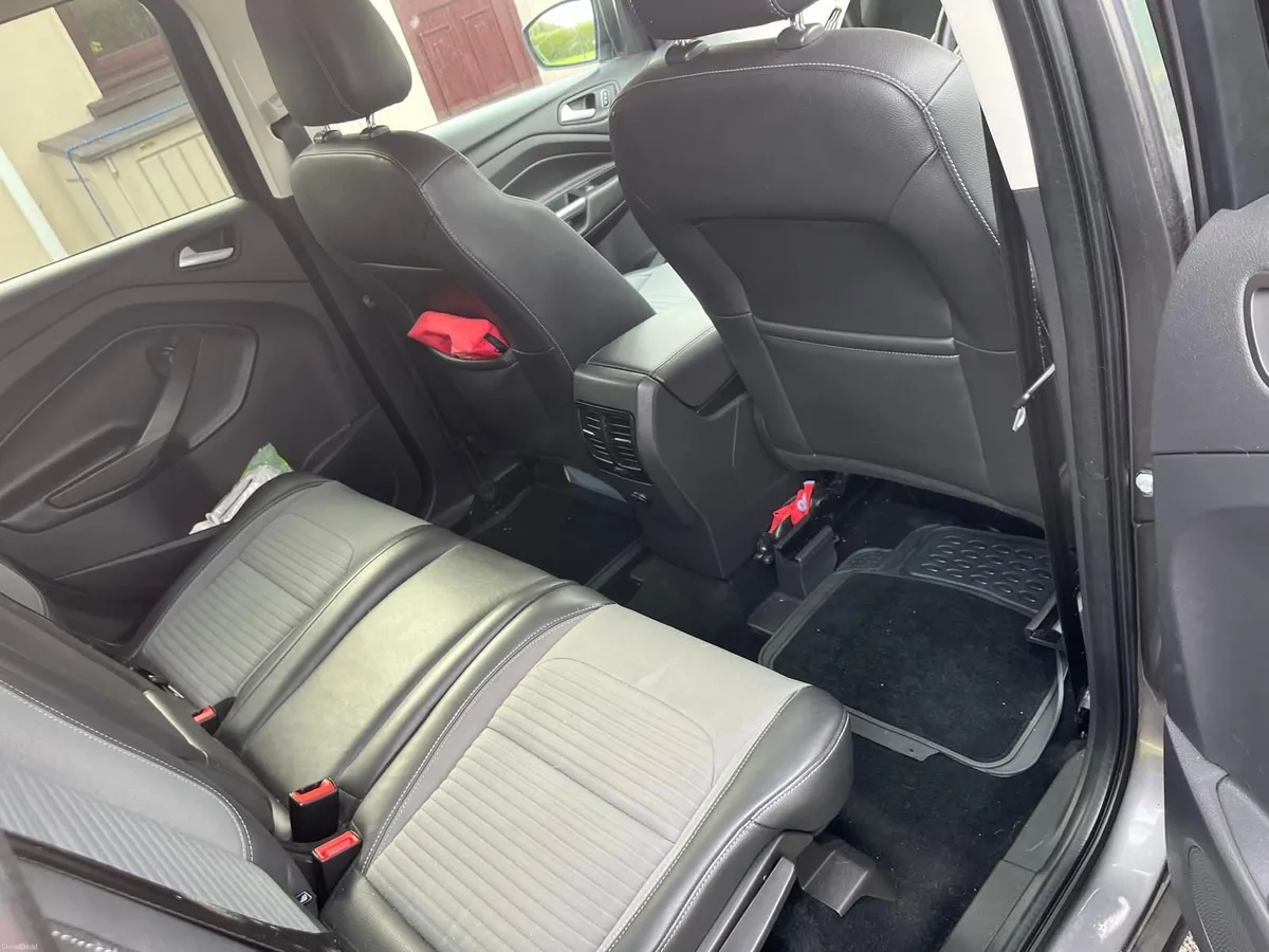 Ford Kuga 2017 - Image 3