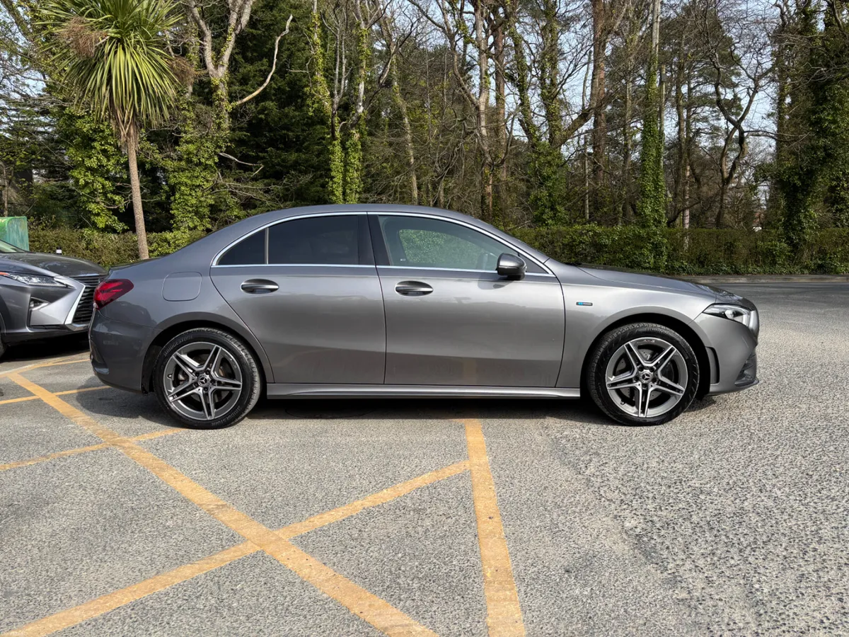 211 - MB A250e - PHEV - AMG LINE - FSH - 2 KEYS - Image 4