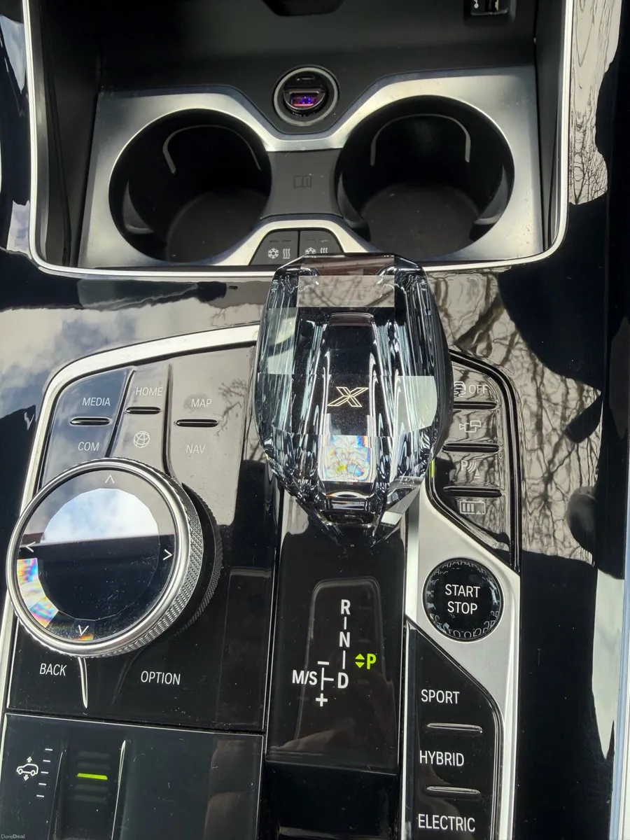 2022 BMW X5 45e XDrive MSport - Image 3
