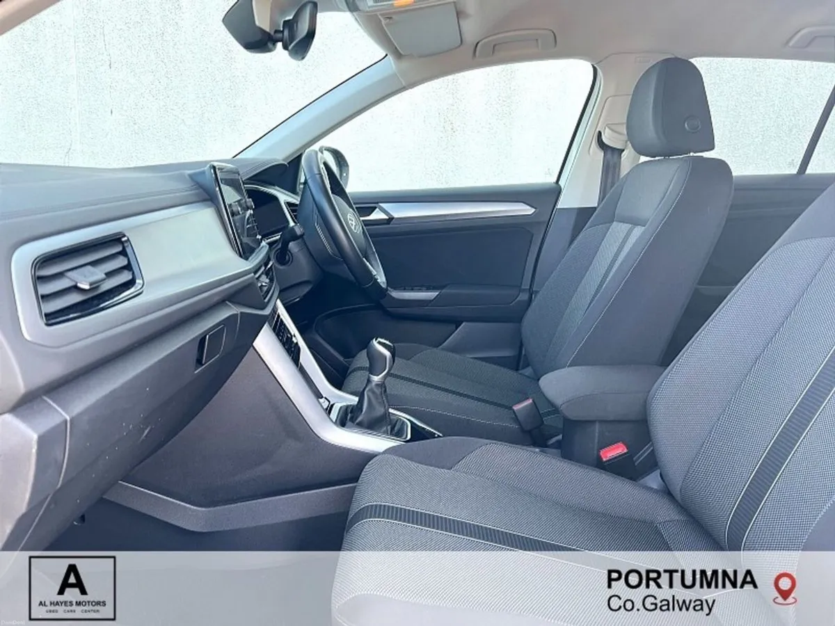 Volkswagen T-Roc EDITION 75 2.0TDI M6F 116HP - Image 4