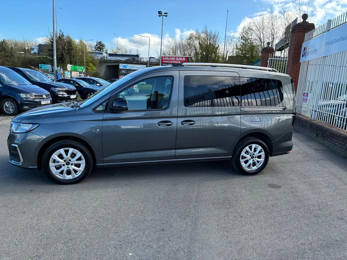 Wheelchair Accessible Ford Grand Connect 2024 Taxi - Image 4