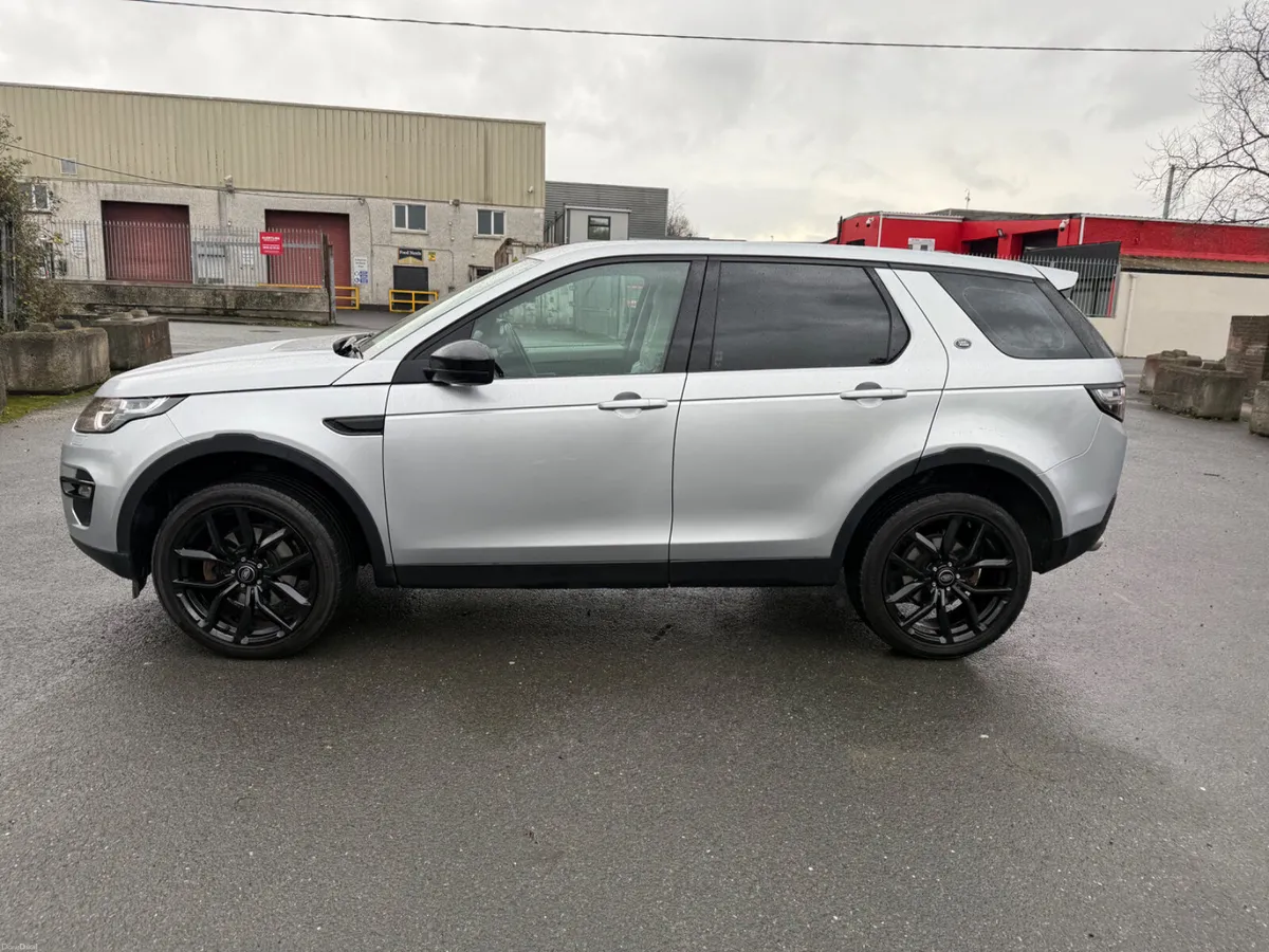 Land Rover Discovery Sport 2016 - Image 6