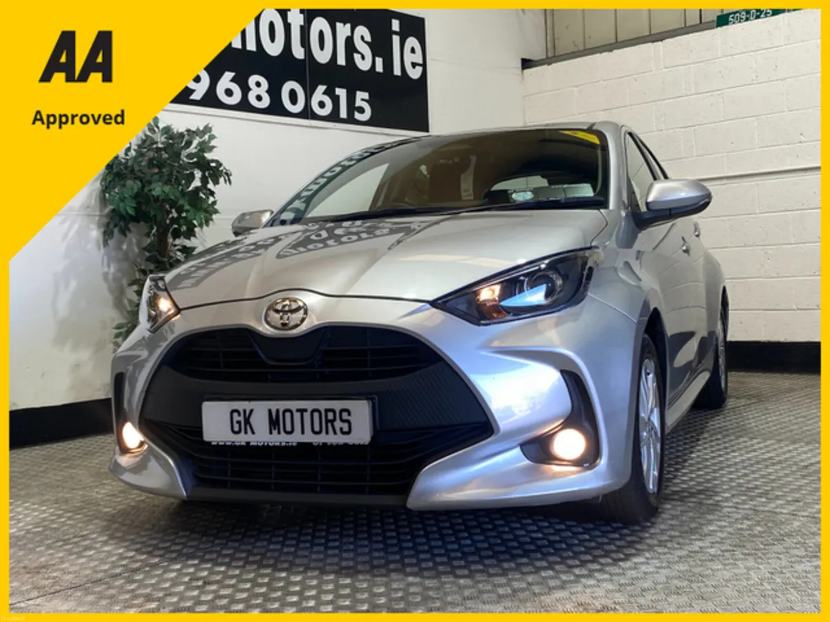 Toyota Yaris 2024//HYBRID//FINANCE AVAILABLE - Image 1