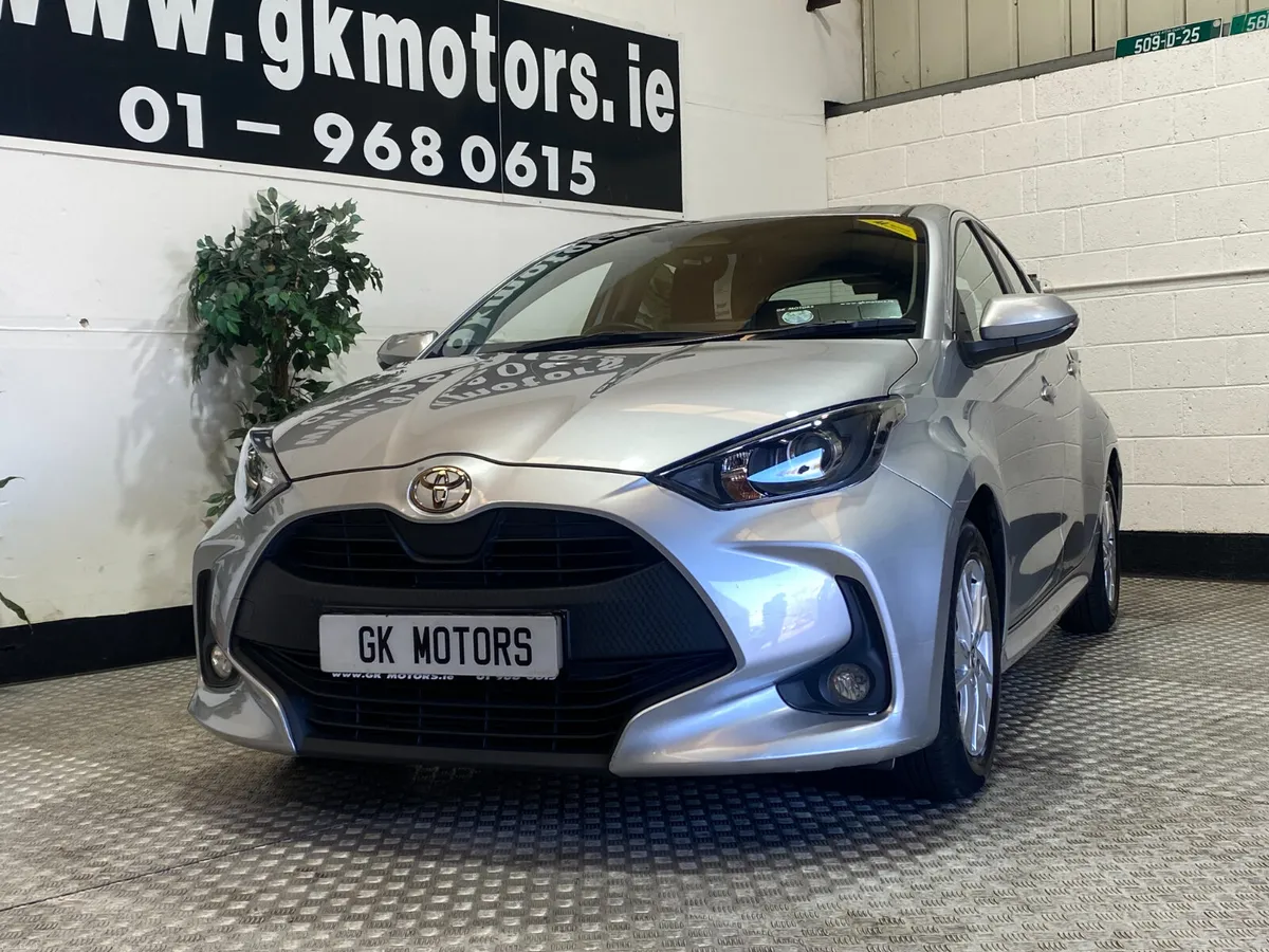 Toyota Yaris 2024//HYBRID//FINANCE AVAILABLE - Image 2