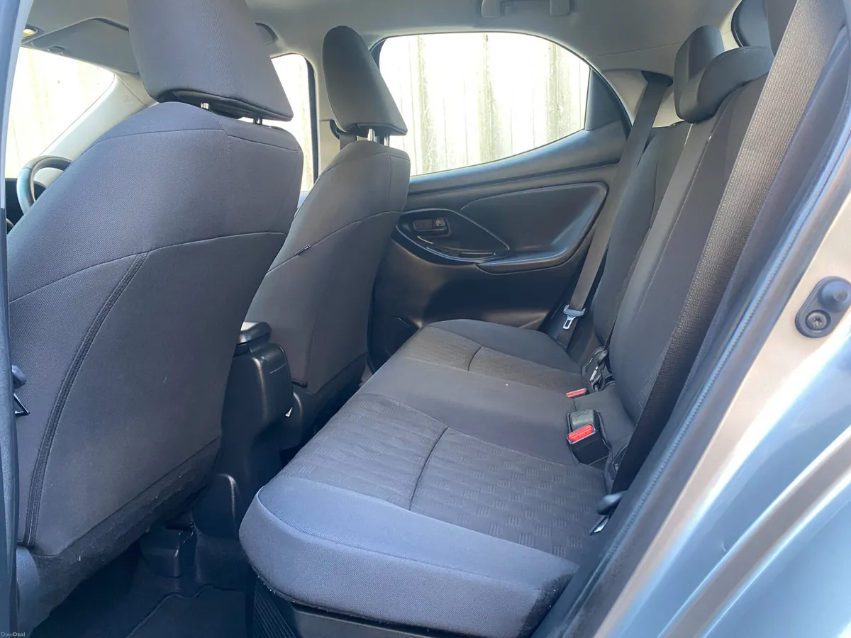 Toyota Yaris 2024//HYBRID//FINANCE AVAILABLE - Image 5