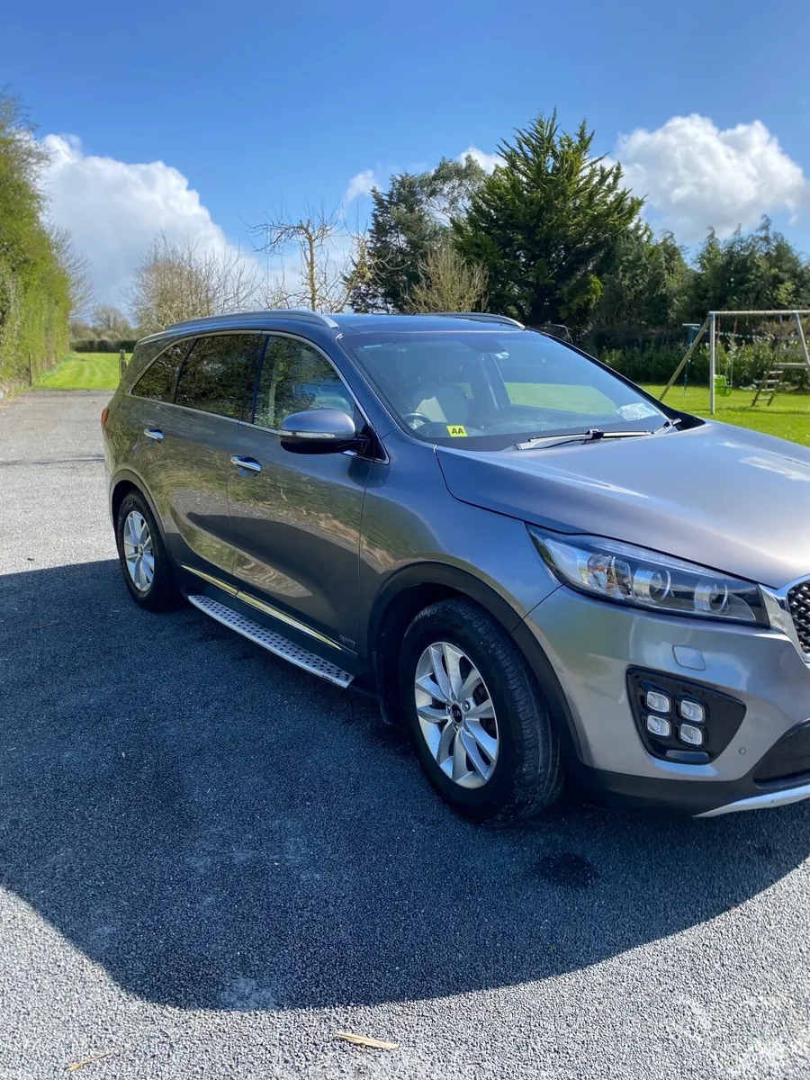 Kia Sorento 2017 - Image 1