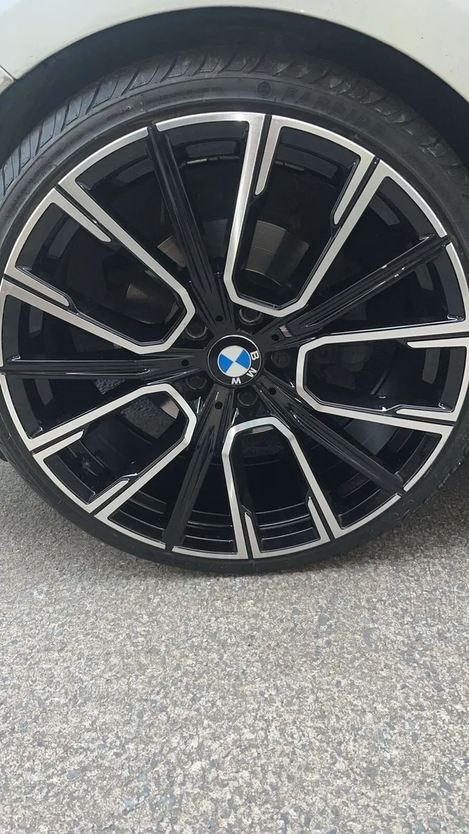 White BMW 220d 2L Diesel - Image 2