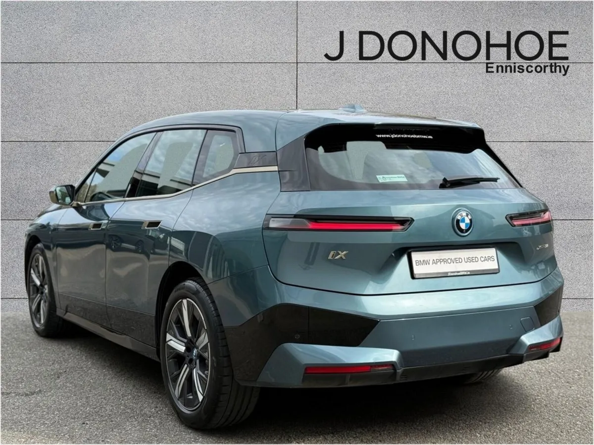 BMW iX xDrive50 M Sport - Image 3