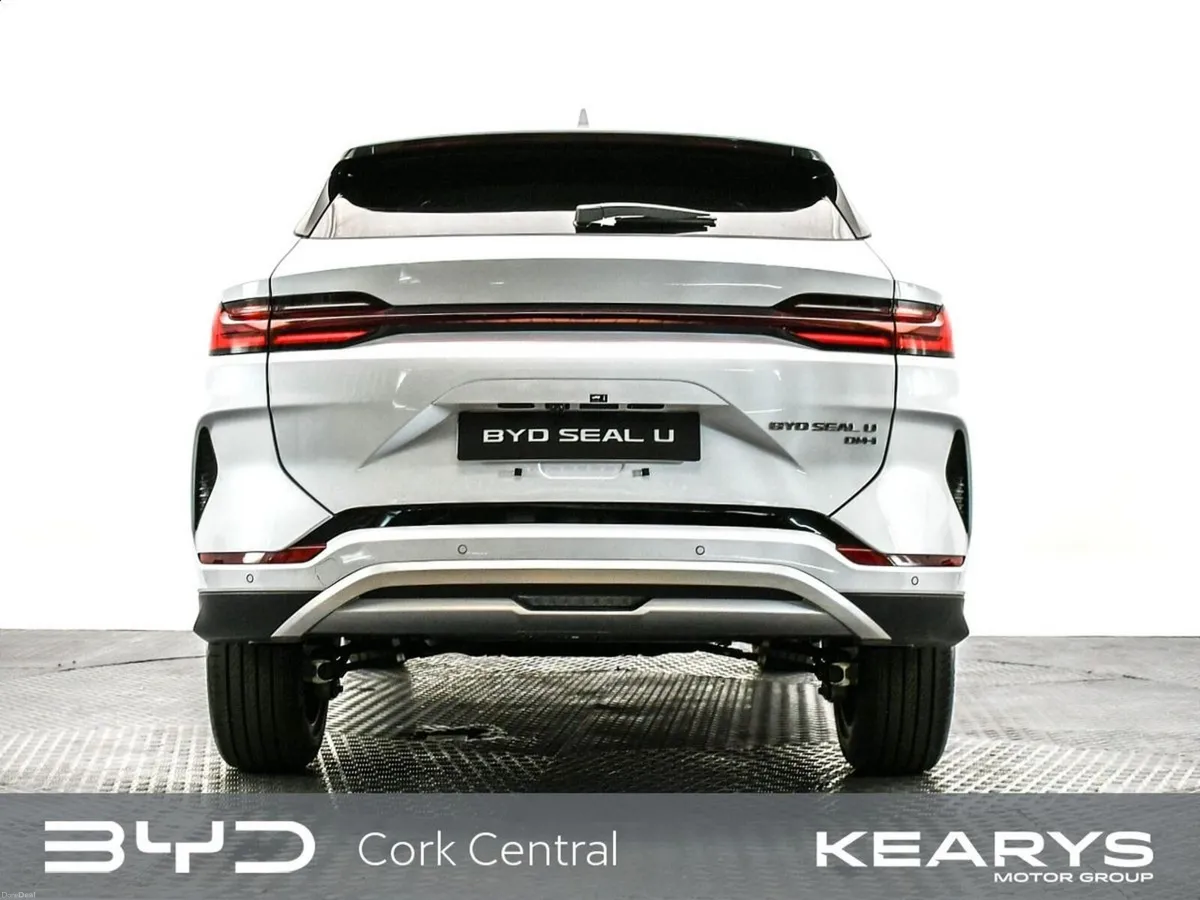 BYD SEAL U Boost 1.5 DM-i 294 PHEV 18.3 kWh eCVT A - Image 3