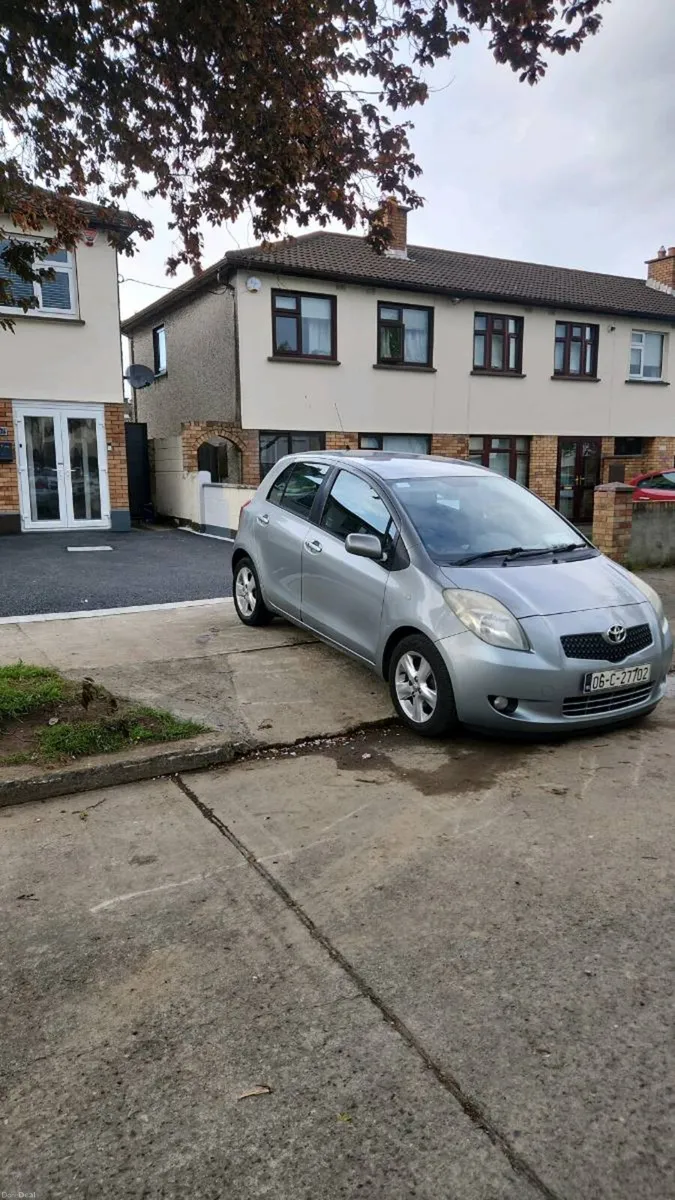 Toyota Yaris - Image 2