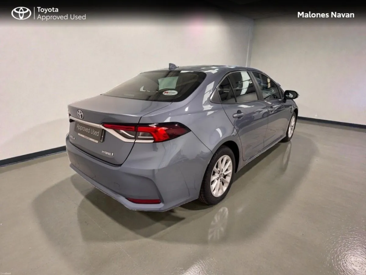 Toyota Corolla COROLLA HYBRID LUNA SAL - Image 2