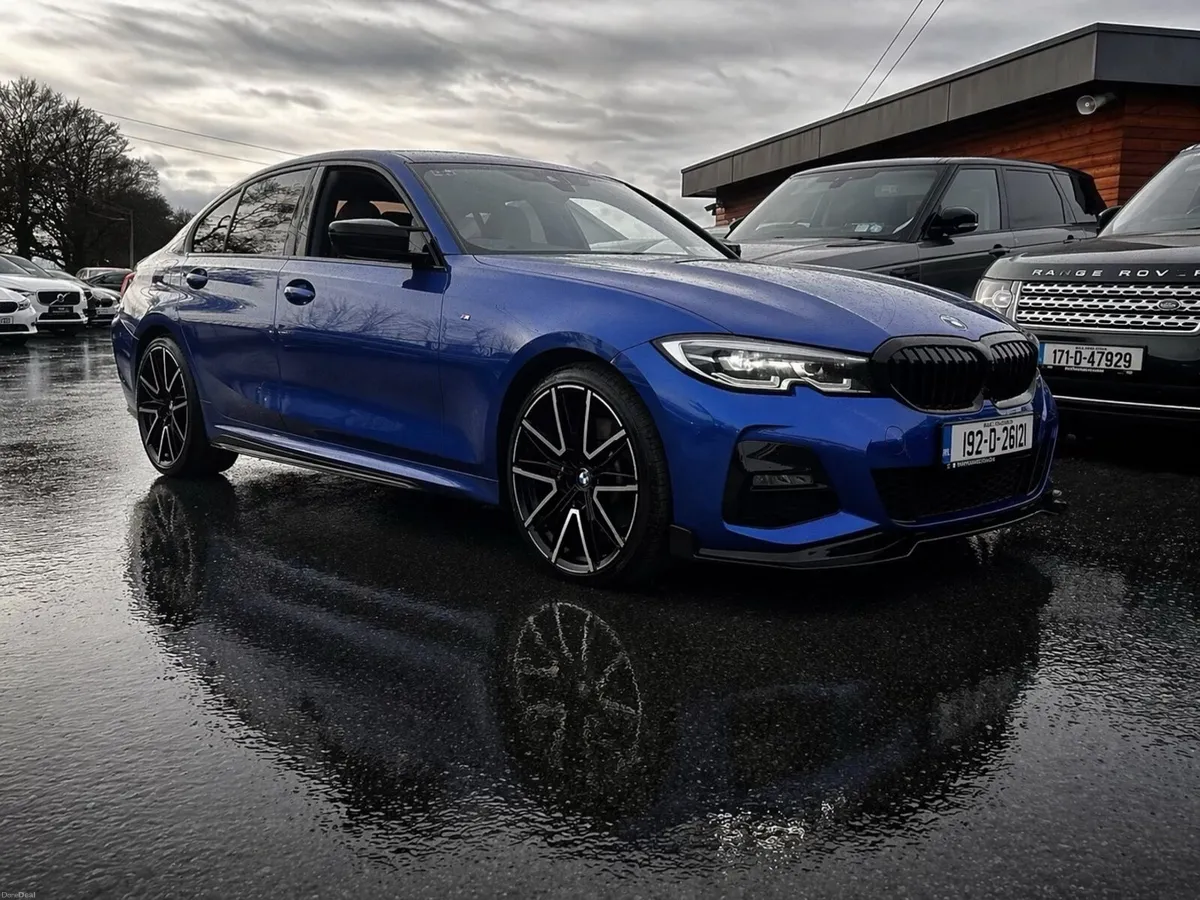 192 BMW 330E MSPORT LOW KMS AS NEW - Image 1