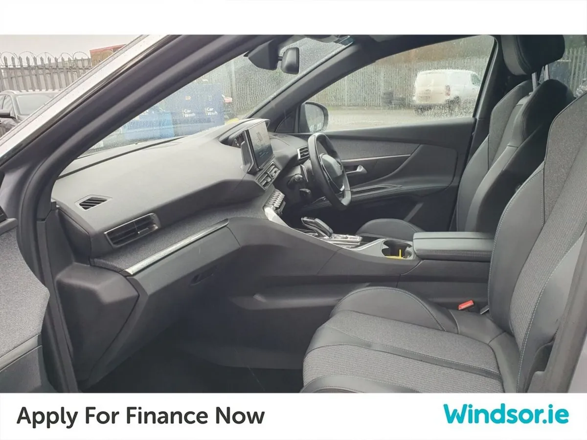 Peugeot 5008 1.5 BlueHDi 130bhp Allure Auto - Image 4