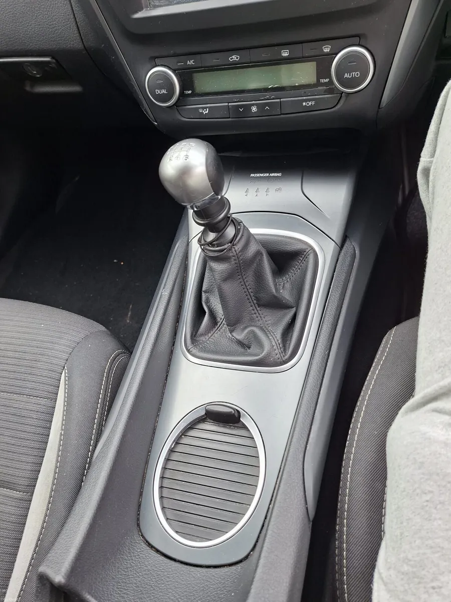 Toyota Avensis - Image 2