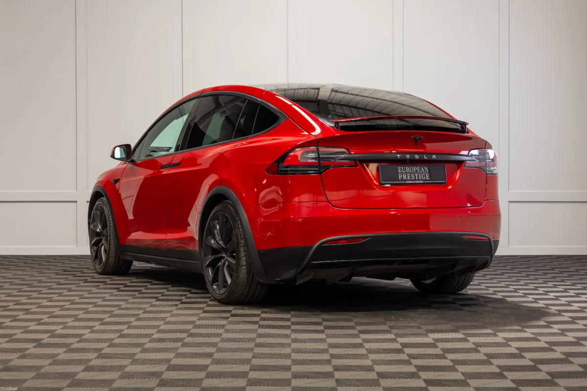 192 Tesla Model X 100d Long Range 7 Seater - Image 4
