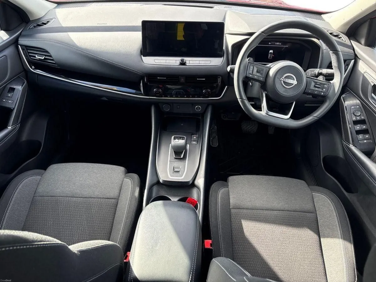 Nissan Qashqai 1.3 PET MILD HYBRID SV PREMIUM CVT - Image 2