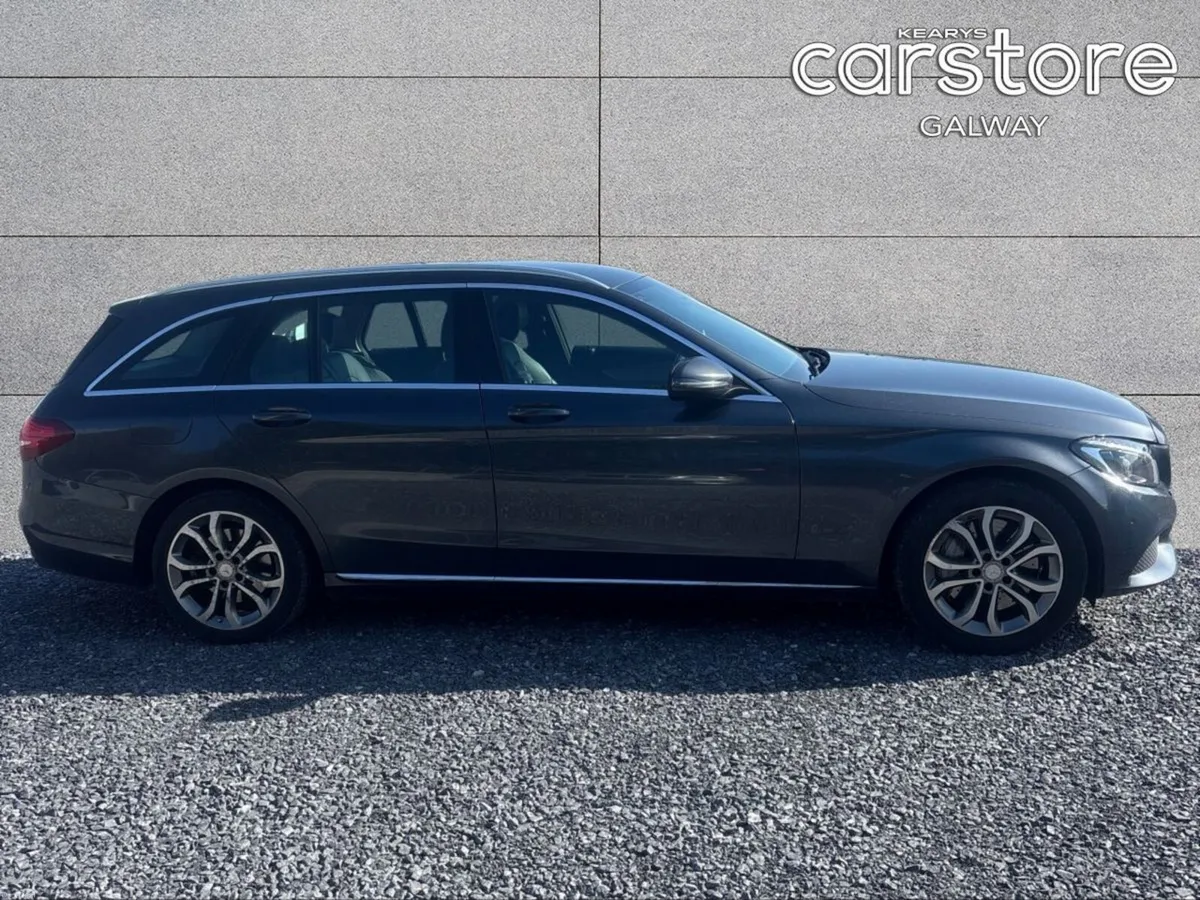 Mercedes-Benz C-Class C 200 EXCLUSIVE A/T - Image 2