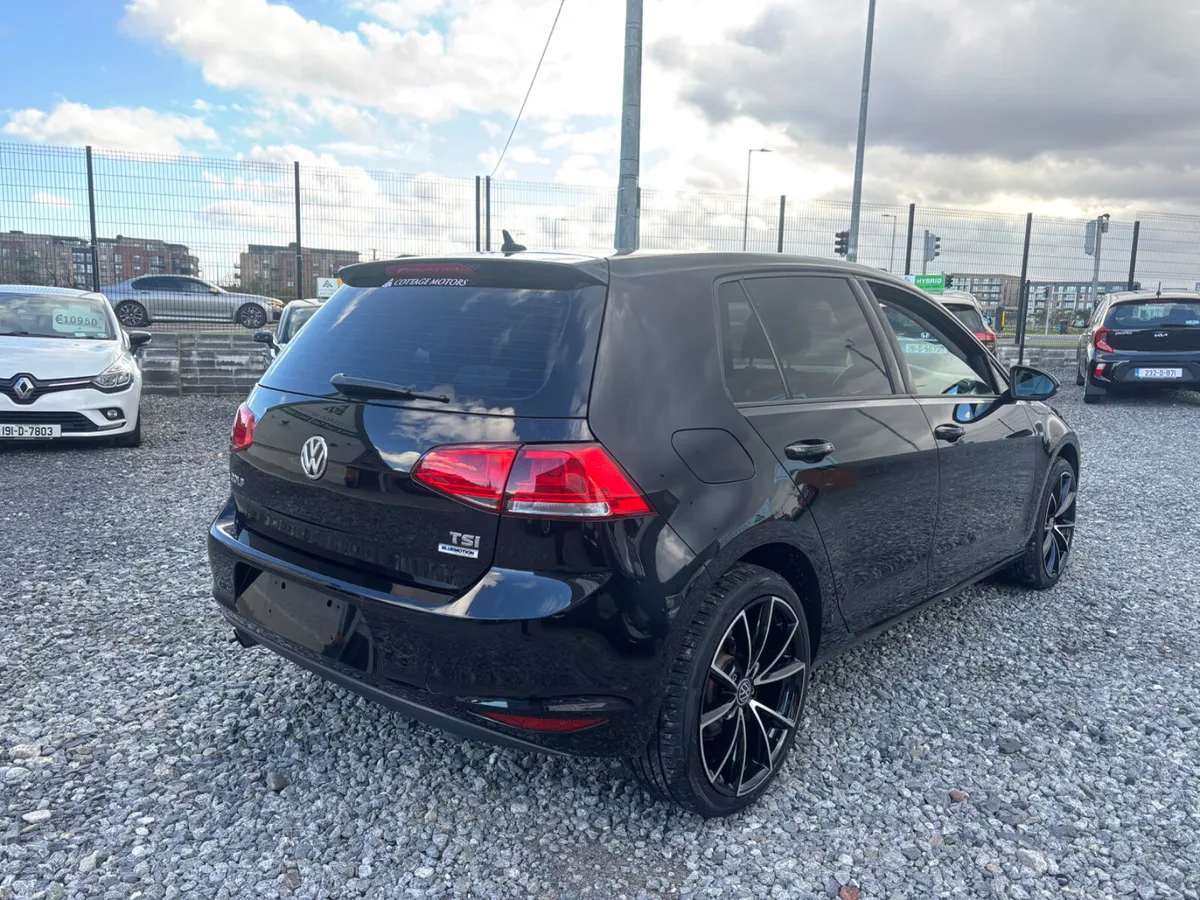 Volkswagen Golf - Image 4