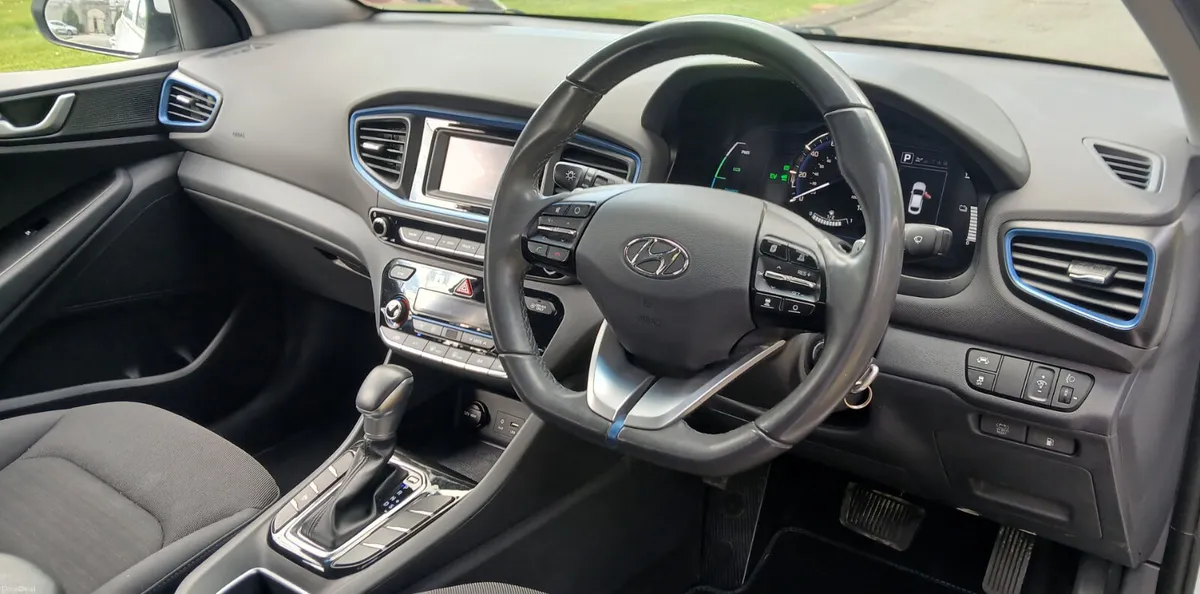 Hyundai IONIQ 2019 *HYBRID 1.6 AUTO* 5dr FSH - Image 4