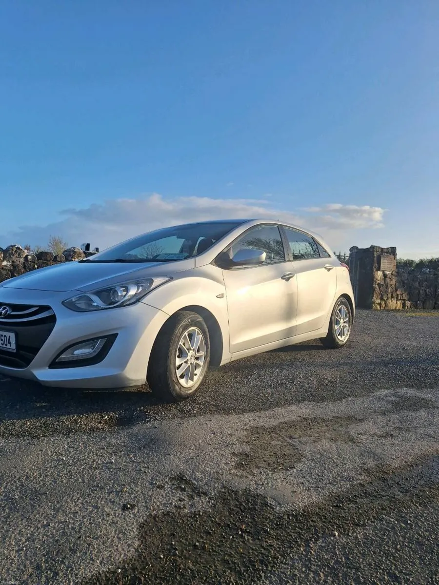 Hyundai i30 hatchback 1.6 diesel - Image 1