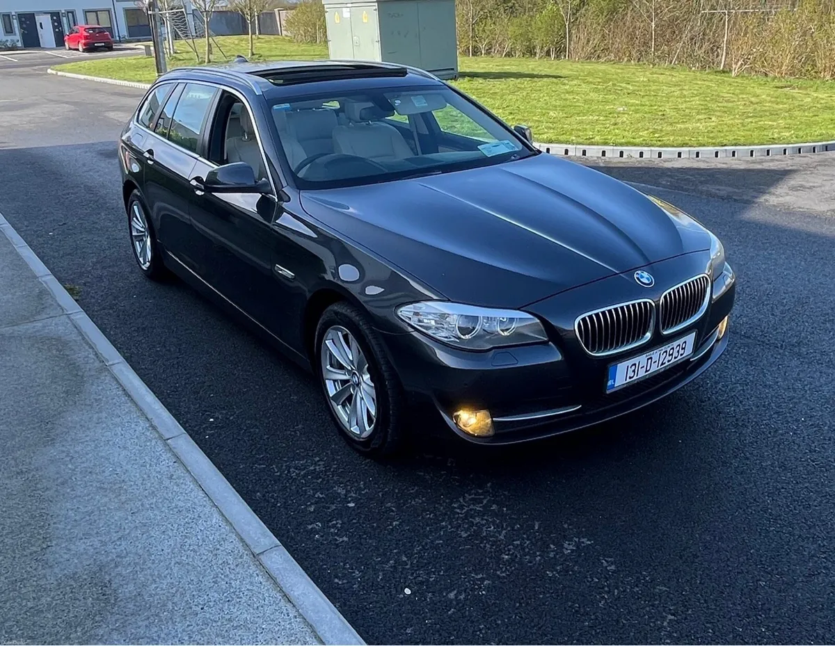BMW 520D TOURING SUN ROOF ((€5900)) - Image 1